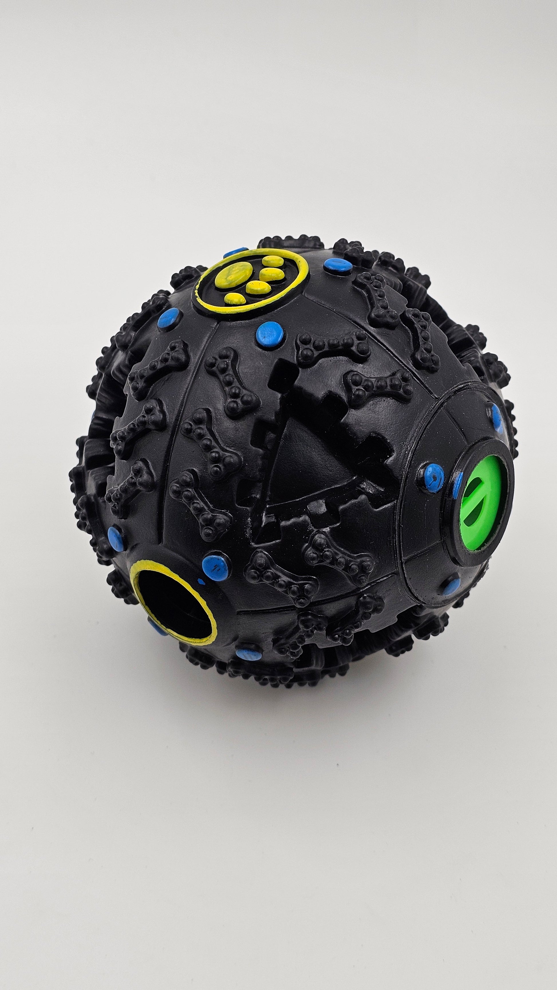 Interactive Slow Feeder Ball for Dogs – Treat Dispensing Puzzle Toy