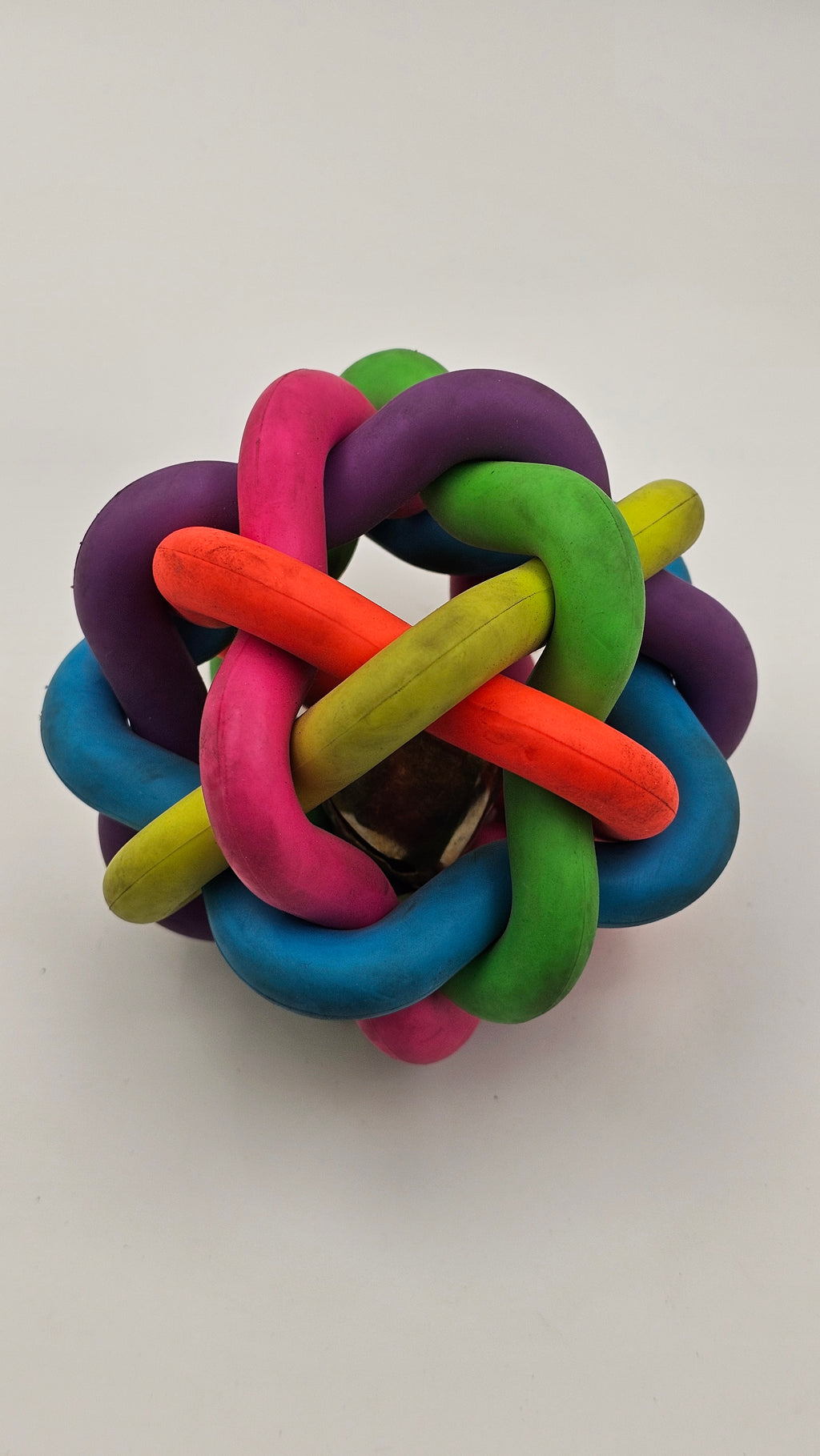 Vibrant Intertwined Rubber Ball with Natural Core - Engaging Pet Toy